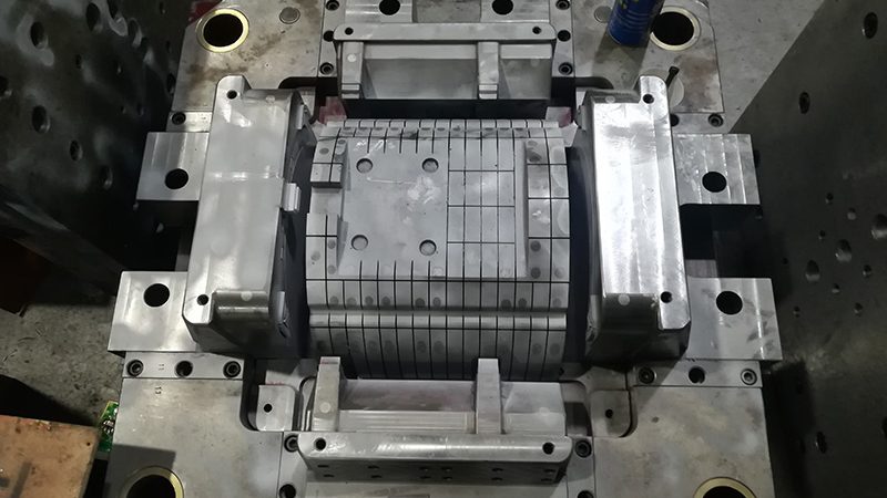 硅胶模具尺寸规格参数：关键指标与选型要点**